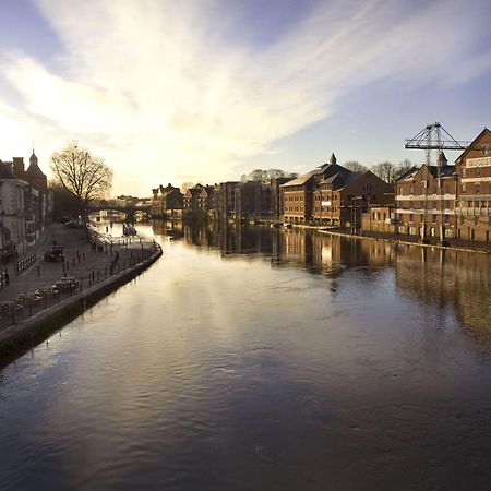 Stylish Flat Near The City Centre - Pass The Keys Apartment York Exterior photo